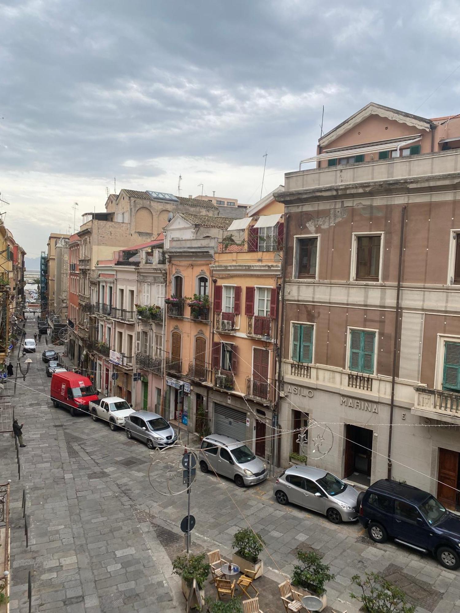 Dani'S House Hotel Cagliari Bagian luar foto
