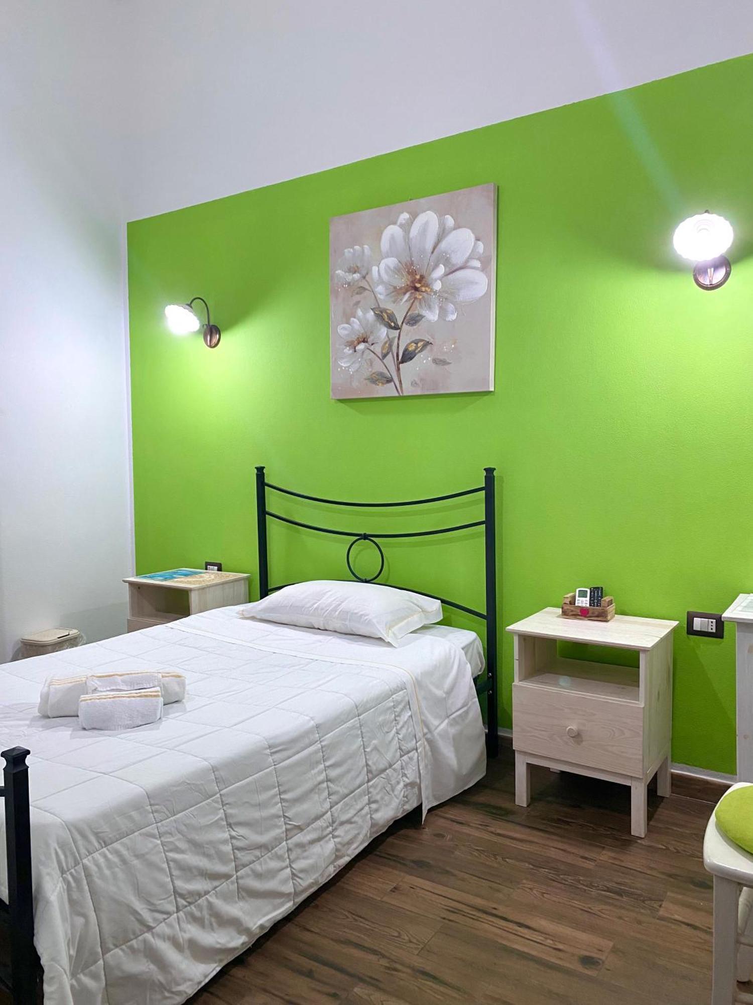 Dani'S House Hotel Cagliari Bagian luar foto